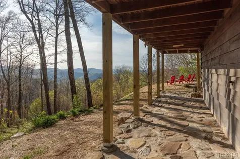827 North Ridge Road Glenville NC 28736