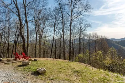 827 North Ridge Road Glenville NC 28736