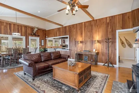 827 North Ridge Road Glenville NC 28736