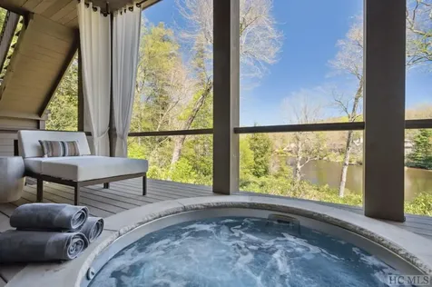 110 Lake Court Highlands NC 28741