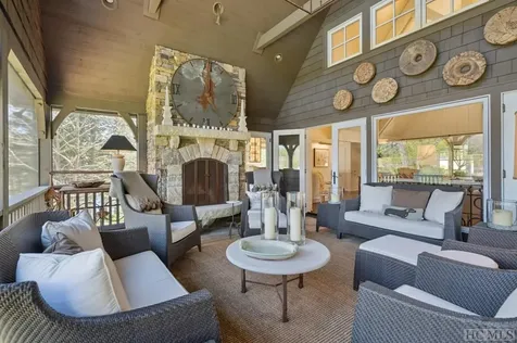 110 Lake Court Highlands NC 28741