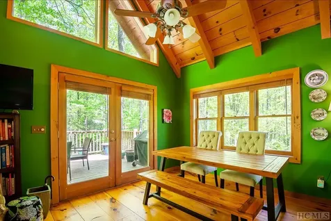 360 Upward Trail Cashiers NC 28717