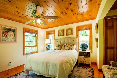 360 Upward Trail Cashiers NC 28717
