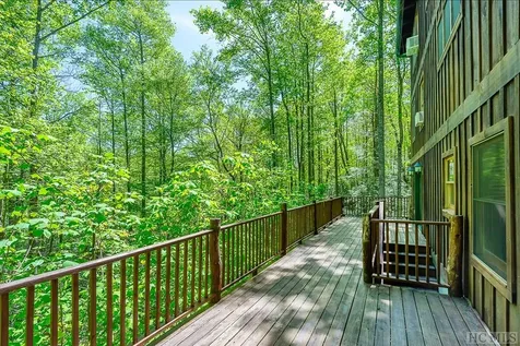 360 Upward Trail Cashiers NC 28717