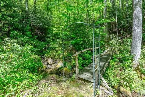 360 Upward Trail Cashiers NC 28717