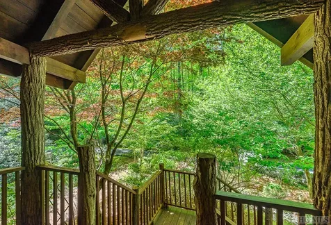 360 Upward Trail Cashiers NC 28717