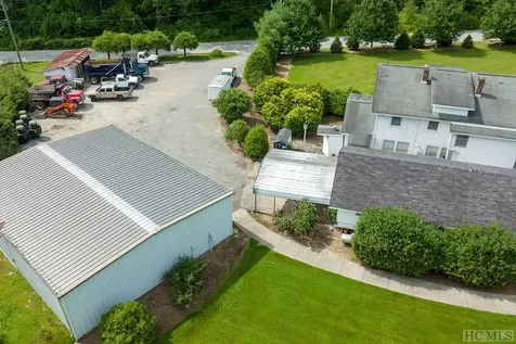 158 Cashiers School Road Cashiers NC 28717