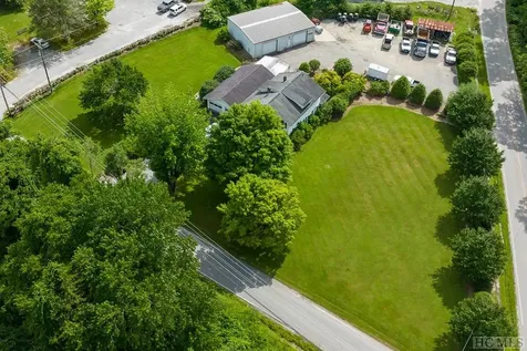 158 Cashiers School Road Cashiers NC 28717