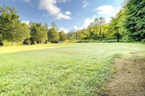 158 Cashiers School Road Cashiers NC 28717