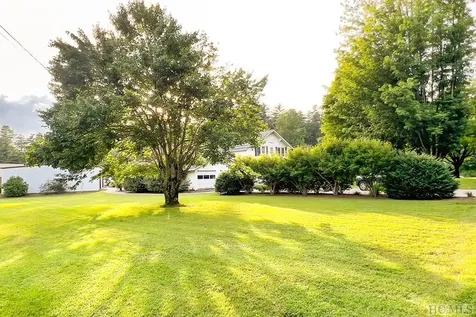 158 Cashiers School Road Cashiers NC 28717