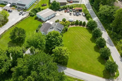 158 Cashiers School Road Cashiers NC 28717