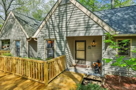 43 Kiwi Lane Sapphire NC 28774