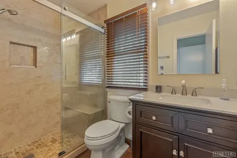 43 Kiwi Lane Sapphire NC 28774