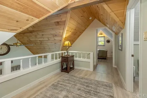 43 Kiwi Lane Sapphire NC 28774