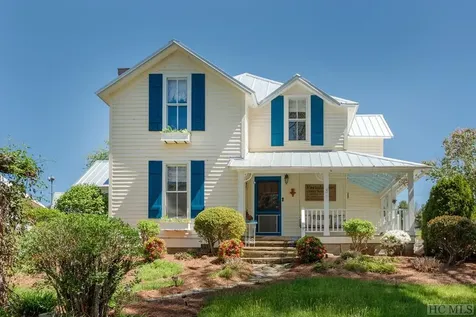 137 Olympus Road Glenville NC 27836