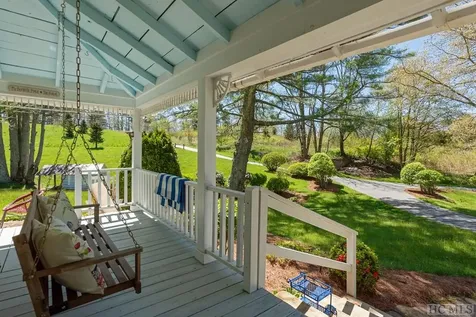137 Olympus Road Glenville NC 27836