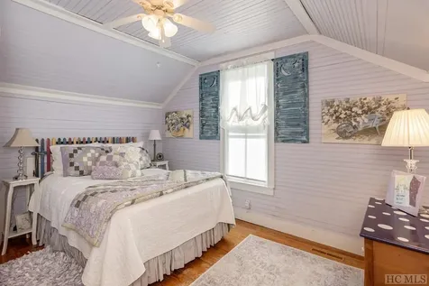 137 Olympus Road Glenville NC 27836