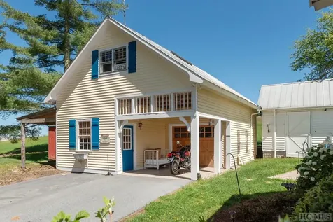 137 Olympus Road Glenville NC 27836