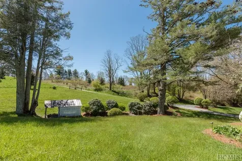 137 Olympus Road Glenville NC 27836