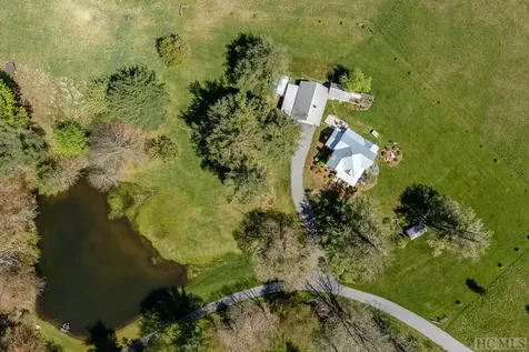 137 Olympus Road Glenville NC 27836