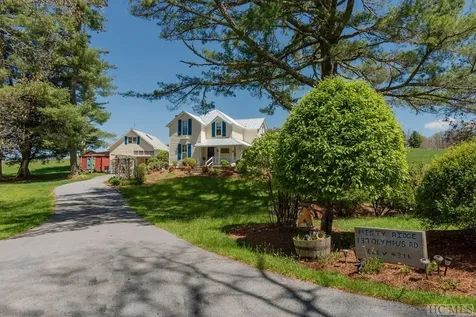 137 Olympus Road Glenville NC 27836