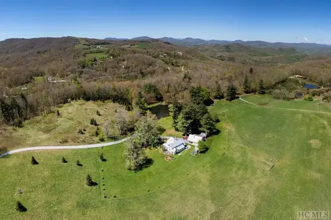 137 Olympus Road Glenville NC 27836