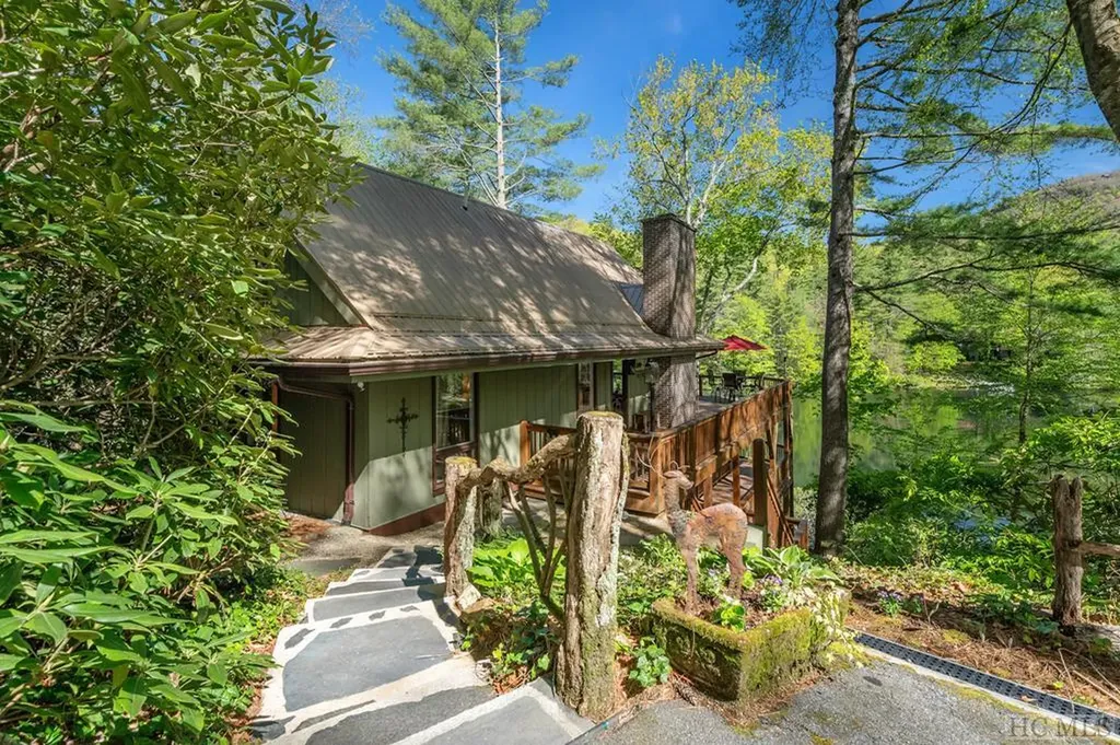 419 E East Christy Trail Sapphire NC 28774