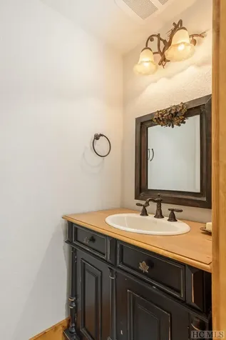 125 Audubon Trail Cashiers NC 28717