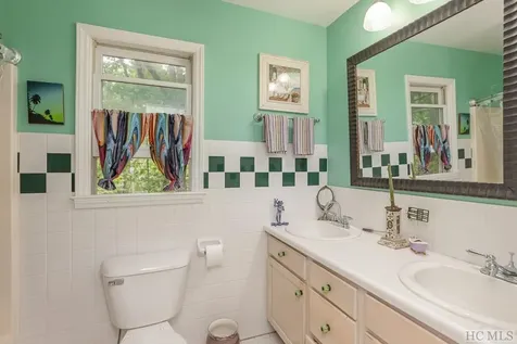 1263 Bee Tree Road Glenville NC 28736