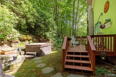 1263 Bee Tree Road Glenville NC 28736