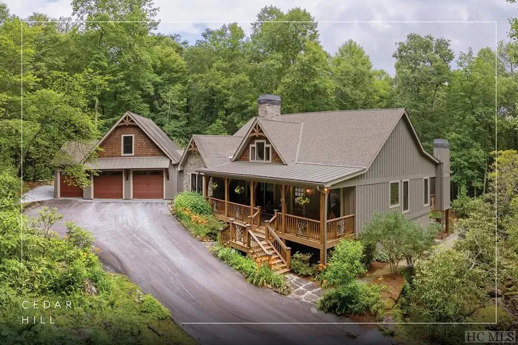 766 East Rochester Drive Cashiers NC 28717