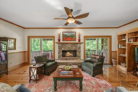 56D Hampton Glen Lane Sapphire NC 28774