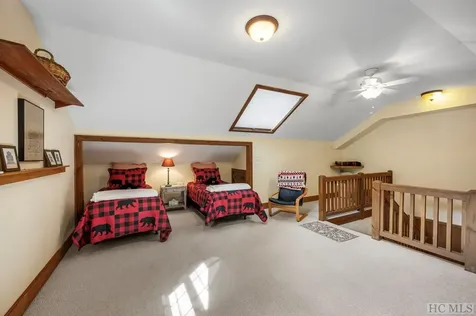 56D Hampton Glen Lane Sapphire NC 28774