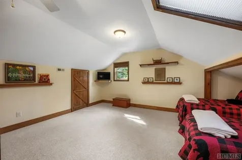 56D Hampton Glen Lane Sapphire NC 28774