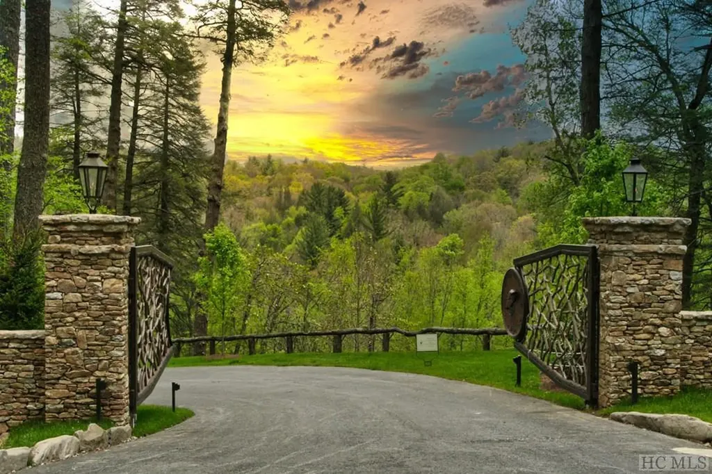 N/a Riverwalk Drive Highlands NC 28741