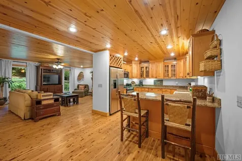 1739 Flat Mountain Road Highlands NC 28741