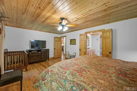 1739 Flat Mountain Road Highlands NC 28741