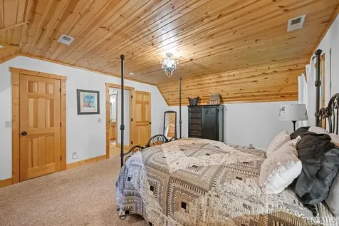1739 Flat Mountain Road Highlands NC 28741