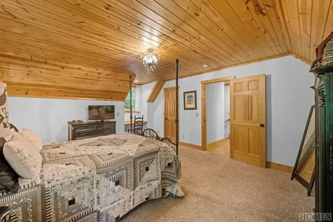 1739 Flat Mountain Road Highlands NC 28741