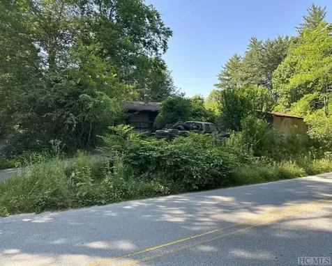 2 Poinsettia Drive Cashiers NC 28717