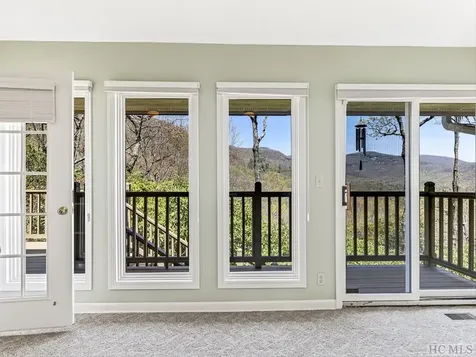 434 Toxaway Drive Lake Toxaway NC 28747