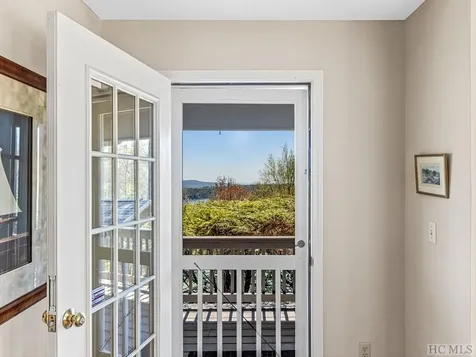 434 Toxaway Drive Lake Toxaway NC 28747