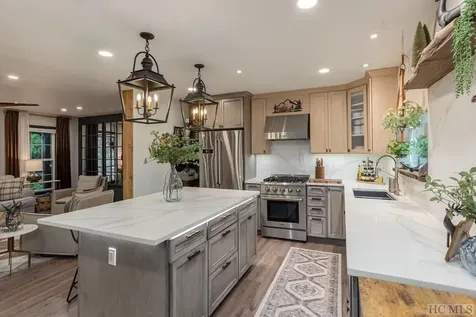 471 Deer Run Road Sapphire NC 28774