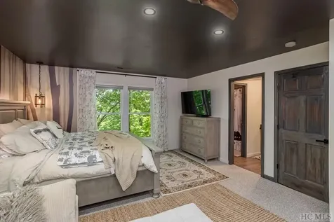 471 Deer Run Road Sapphire NC 28774
