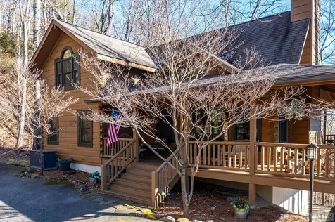 429 Buckberry S Sapphire NC 28774