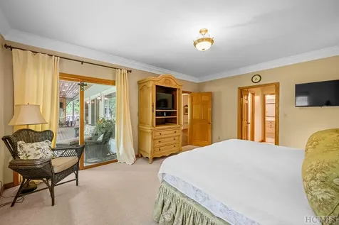 420 Gold Creek Road Sapphire NC 28774