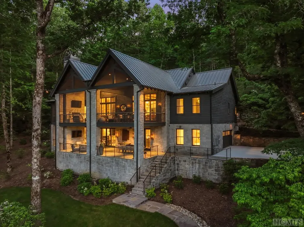2338 West Club Boulevard Lake Toxaway NC 28747