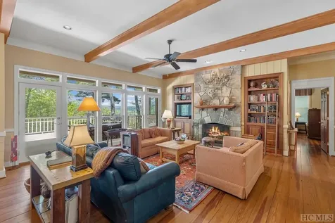 194 Big Bear Pen Lane Highlands NC 28741