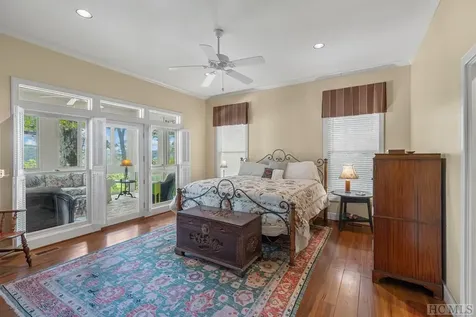 194 Big Bear Pen Lane Highlands NC 28741