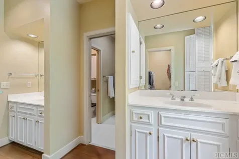 194 Big Bear Pen Lane Highlands NC 28741